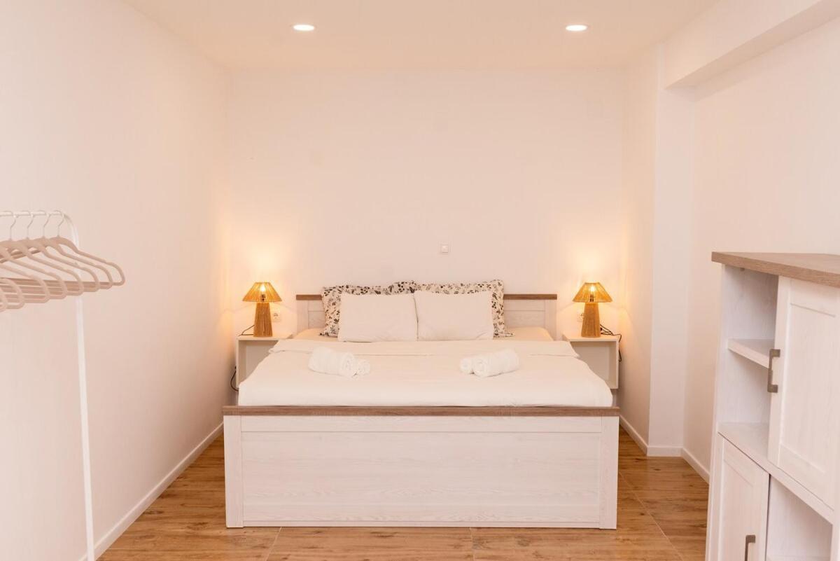 Hvar Home Apartments Хвар Екстериор снимка